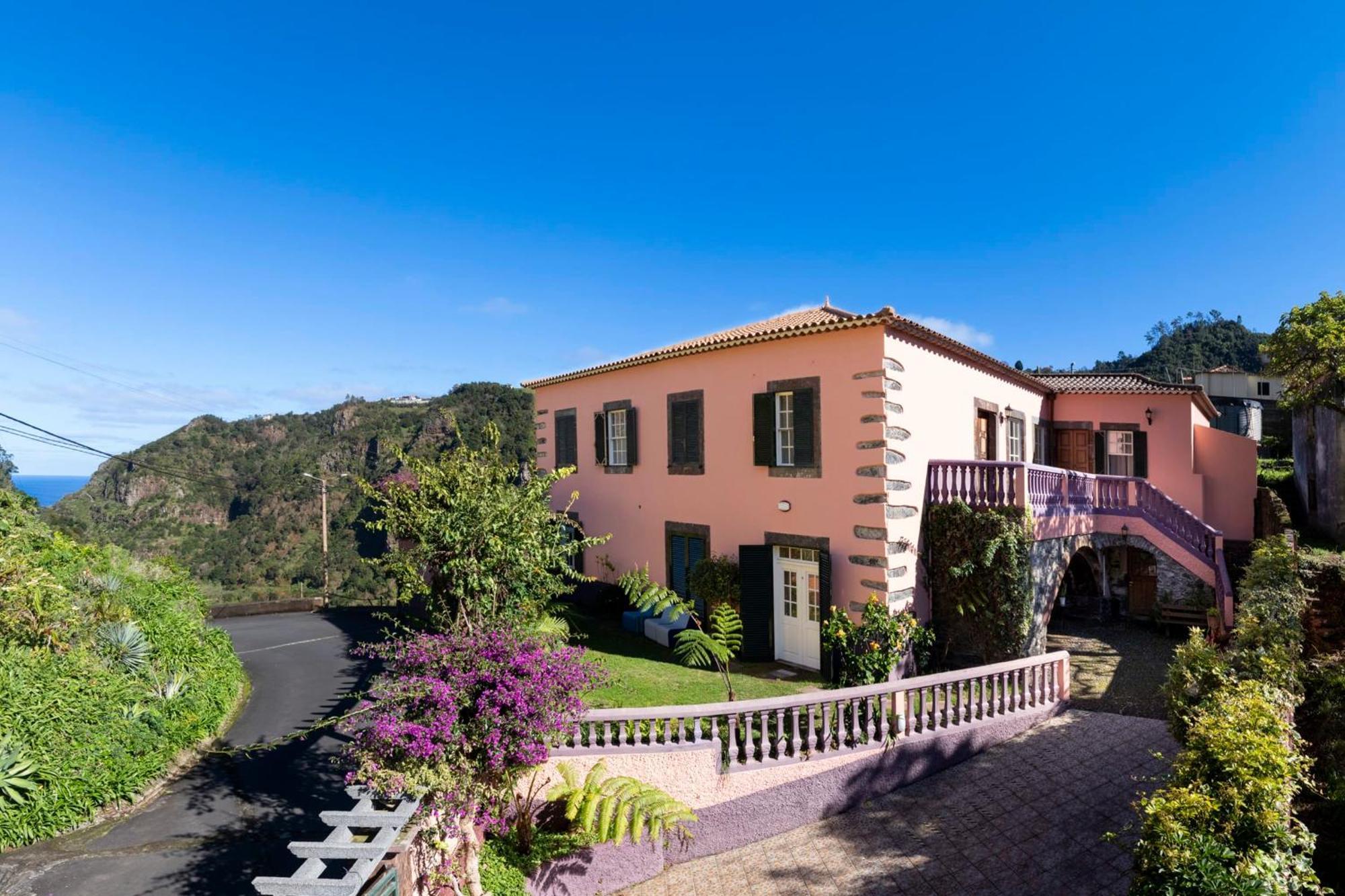 Casa Da Faja Alta - With Breakfast Included, By An Island Apart Jogo da Bola Exterior photo